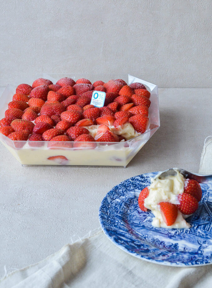 Online_Store_CreamPatisserie+Strawberries-0% 1