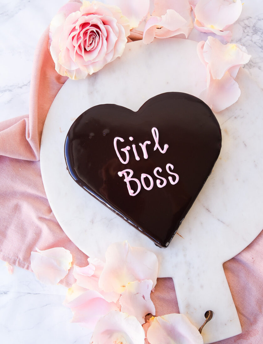 Girl Boss Cake Bitter Βατόμουρο Gluten-free 0% Sugar