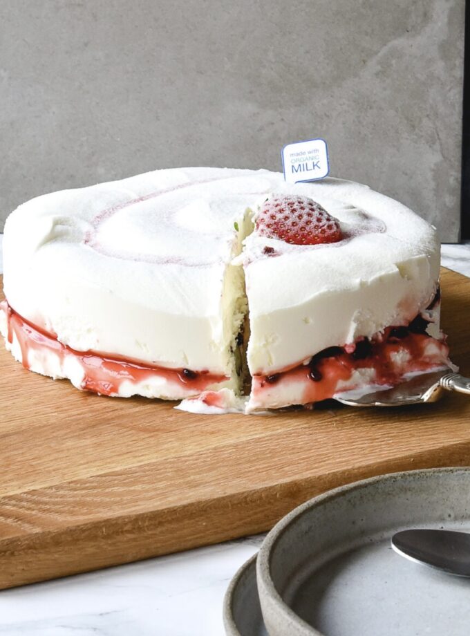 Τούρτα Παγωτό Pavlova White