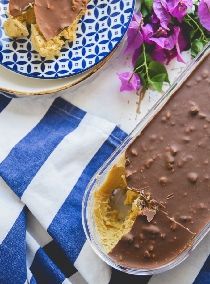 Pistachio Crunch Semifreddo Bowl 5-6 Ατόμων