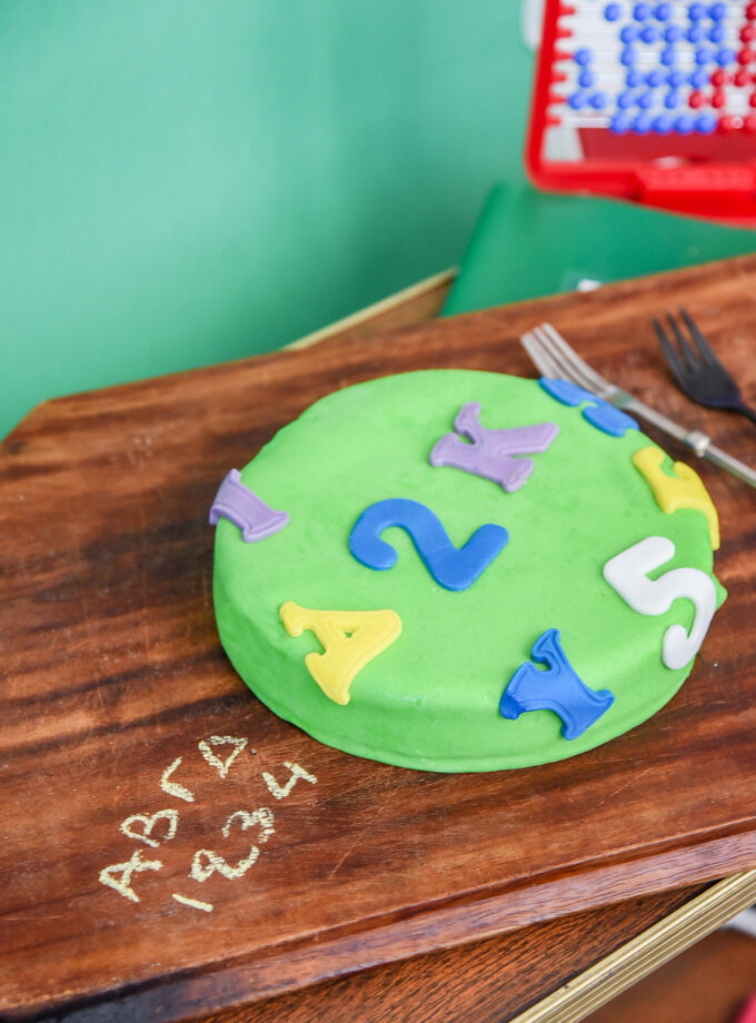 School Break Cake 5-6 Ατόμων