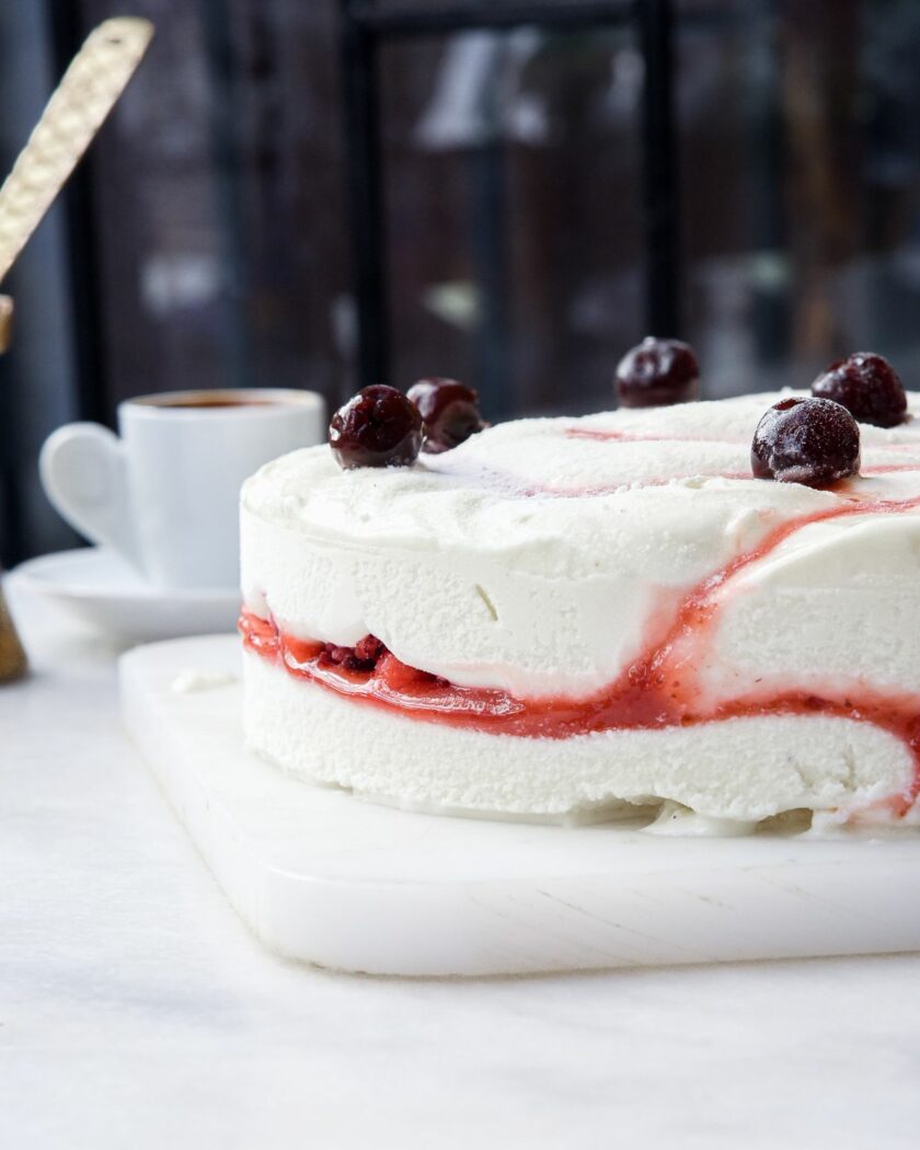Pavlova Sour Cherry